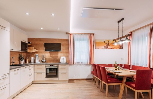 Donnersbachwald Ski Chalet | Chalet with terrace, sauna and outdoor spa