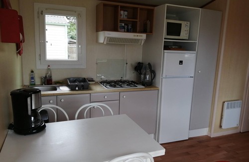 Saint-Maurice-en-Cotentin House | Chalet with terrace - 4 people - Baubigny 50270 (Camping Bel Sito)