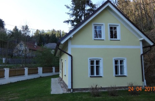 Zupanovice House | Chaloupka za potůčkem