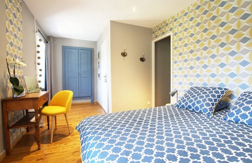 Auderville Bed & Breakfast | Chambre "Au fil de L'eau" WC + SdB Lit de 180 2 Petites Déjeuners Kitchenette
