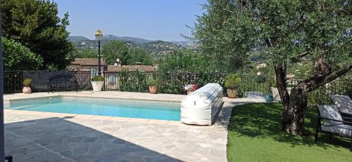 La Colle-sur-Loup Bed & Breakfast | Chambre avec vue