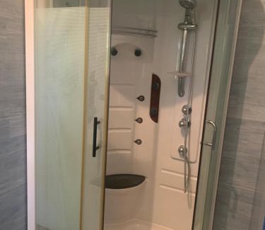 Tournehem-sur-la-Hem Bed & Breakfast | Chambre Azur