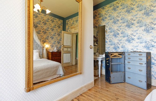 Marssac-sur-Tarn Bed & Breakfast | Chambre d'hôtes Bleue