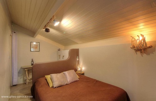 Alando Bed & Breakfast | Chambre d'hôtes couvent d'Alando