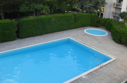 Montmuzard Bed & Breakfast | Chambre d'hôtes dans Résidence