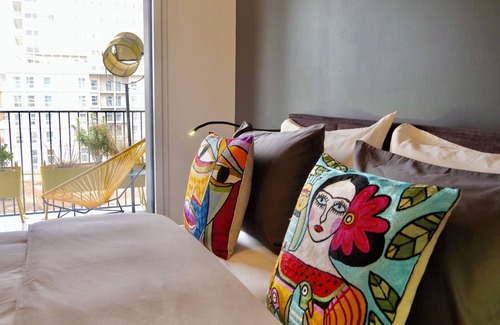 Sainte-Anne - Zone portuaire Bed & Breakfast | Chambre D'hôtes sur île de Nantes