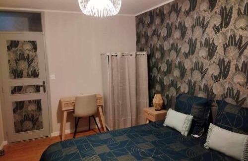 Lanvallay Bed & Breakfast | Chambre d'hote Familiale de la maison Bleue