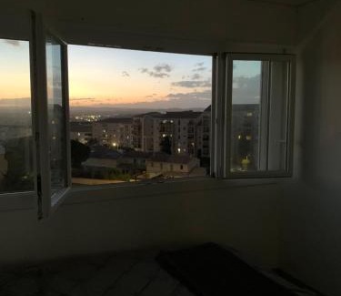 Celleneuve House | Chambre dans appartement proche école MBS