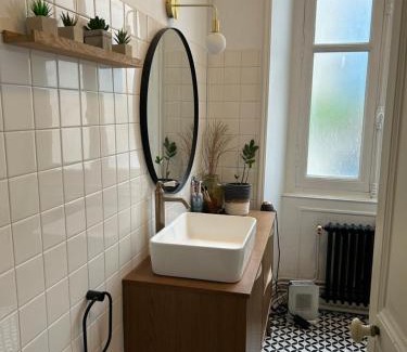 Saint-Maixent-l'Ecole House | Chambre double au 1 er étage
