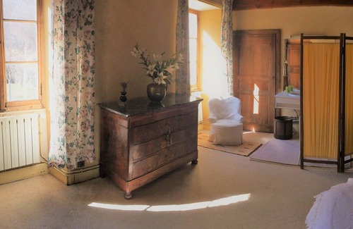 Valdrome Other | Chambre et Château in the heart of nature