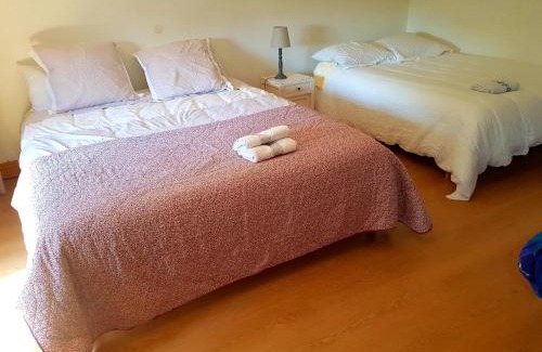 Le Saint Bed & Breakfast | chambre familiale 4 pers SDB partagée sans TV