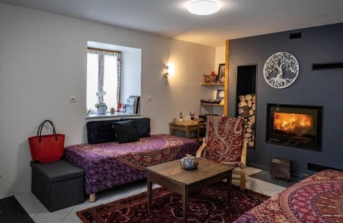 Baignes Bed & Breakfast | Chambre famille table d'hôtes à la campagne le nid qui danse vers Vesoul 1 to 5 p