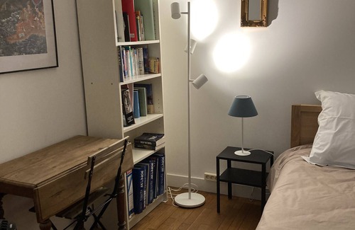 Python Duvernois Bed & Breakfast | Chambre Grand Confort, Dans Maison, Avec Jardin et Terrasse, Paris Centre