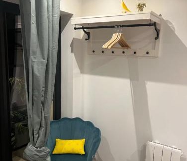 Yvre-l'Eveque Bed & Breakfast | Chambre indépendante proche du Circuit des 24h et du Pôle Européen du Cheval