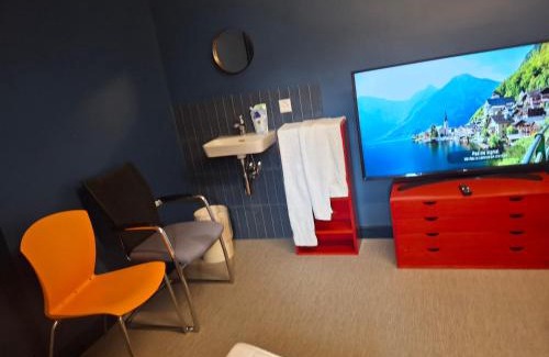 Morges House | Chambre indépendante à louer avec lit double, WC et salle de bain privatifs
