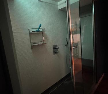 Wambrechies House | Chambre indépendante avec parking
