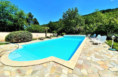 Mercuer House | Chambre NINA 2/4p, swimming pool, jacuzzi, large enclosed park, trampoline