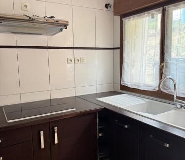 Ecouen House | Chambre privée day