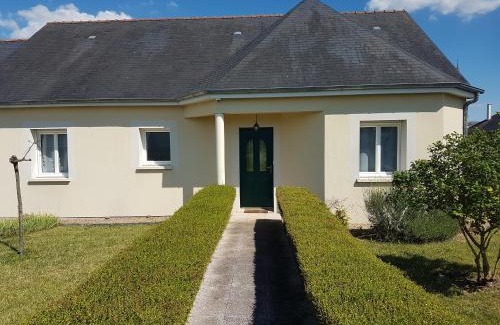 Vernantes House | Chambre privée des 2 Clochers