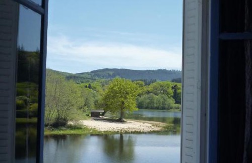 Peyrat-le-Chateau Bed & Breakfast | Chambres d'Hôtes L'Hirondelle du Lac