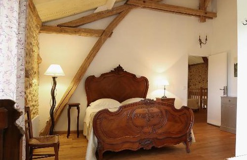 Saint-Avit-Riviere Bed & Breakfast | Chambres d'Hôtes Léone Haute
