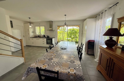 Beynost Bed & Breakfast | Chambres D'hôtes Gite Grange Debout