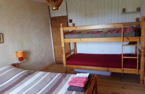 Charlieu-Belmont Bed & Breakfast | Chambres D'hôtes LES PAPILLONS