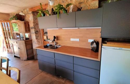 Castellane House | Chambres d'Hotes - Queen bed, Gorges du Verdon