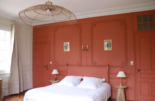 Hypercourt House | Chambres d'Hotes Spa Château d'Omiécourt