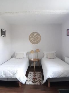 Sainte-Terre House | Chambres familiales dans une Jolie Maison Girondine