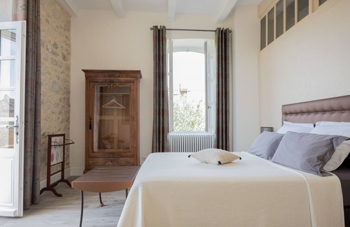Montcuq Bed & Breakfast | Chambres d'Hôtes Maison Saint Privat