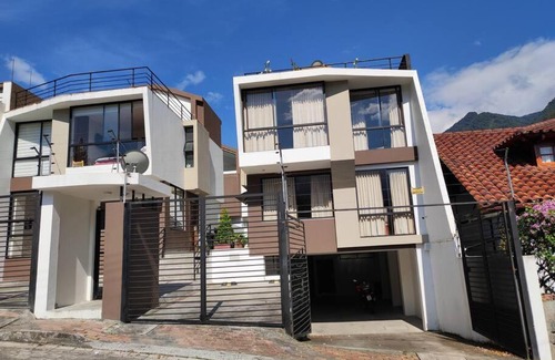 Banos de Agua Santa Apartment | Chamiza Suite