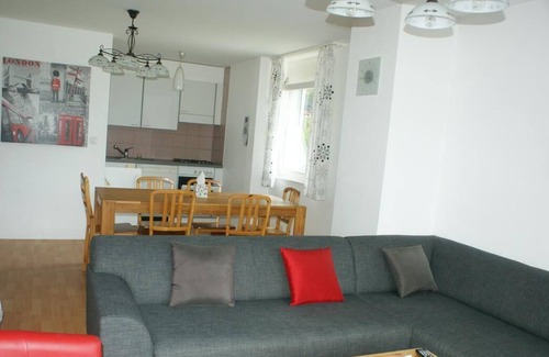Leysin Apartment | Chamossaire A 501 5 minutes from the cable cars and near the centre, modern apartment house. Apartme