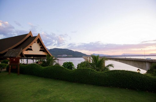 Pakse Hotel | Champasak Grand Hotel