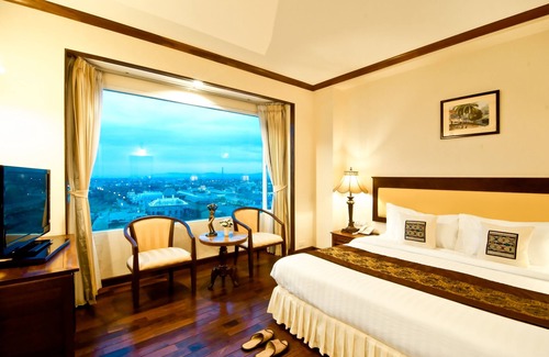 Pakse Hotel | Champasak Grand Hotel