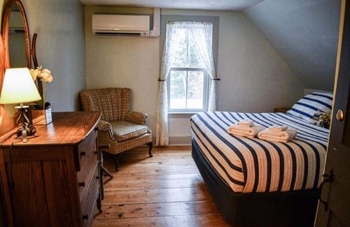 Goshen House | Chandler/Brook Road Inn