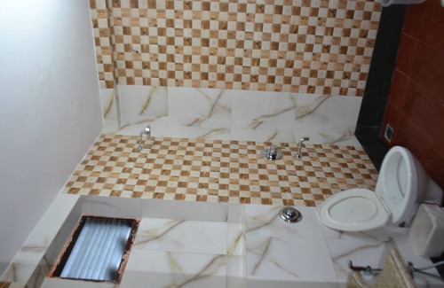 Air Force Area Hotel | Chandra Inn