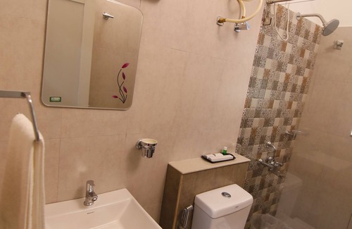 Kollam Hotel | Chandra Inn