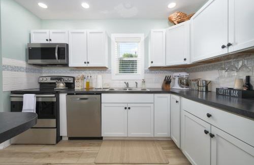 Shelbyville House | Channel Charmer - Located on Gun Lake - prime spot!