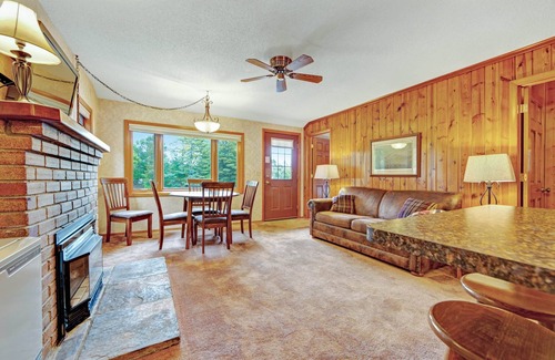Eagle River House | Chanticleer Inn Villa 4