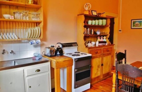 North Adelaide Cottage | Chapel Cottage 2 bedroom