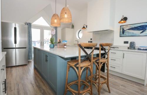 Rhosneigr House | Chapel House