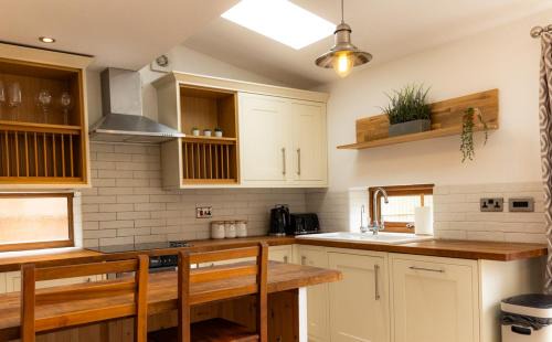 Coton in the Elms House | Chapel Street Cottage