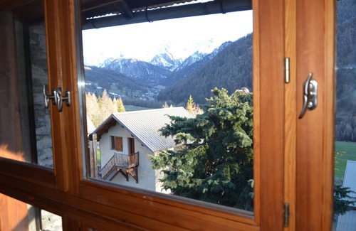 Molines-en-Queyras Apartment | Character apartment, view of mountains in farm house nineteenth rénov