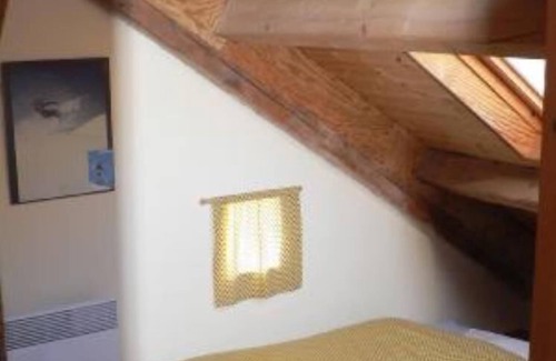 Guillestre Apartment | Character house, located at the entrance of the Queyras regional park.