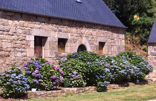 Plounevez-Moedec House | CHARACTERFUL GITE, ALL COMFORT*, close to the river, LARGE LAND