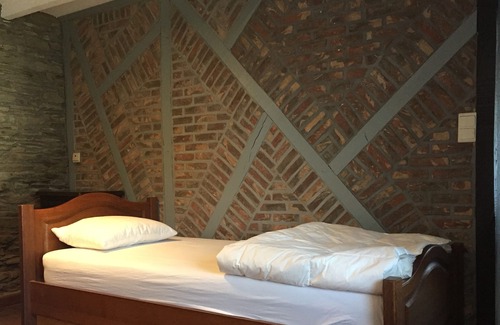 Herbeumont House | Characterful house with beautiful garden
