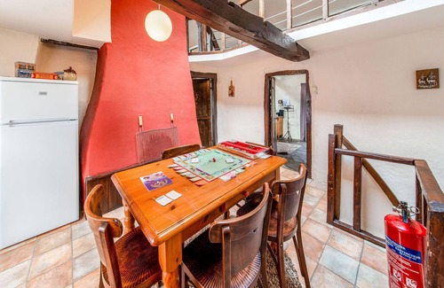 Cherain House | Characteristic holiday home with balcony
