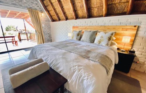 Addo Cabin | Charihandra Game Lodge