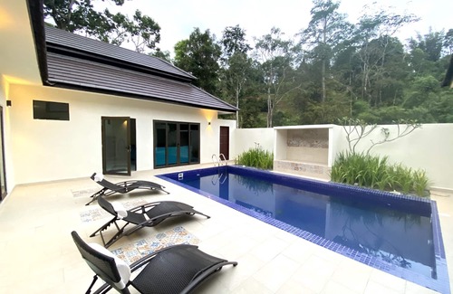 Janda Baik House | Charis Janda Baik Villa 1 - Three-bedroom villa by the river